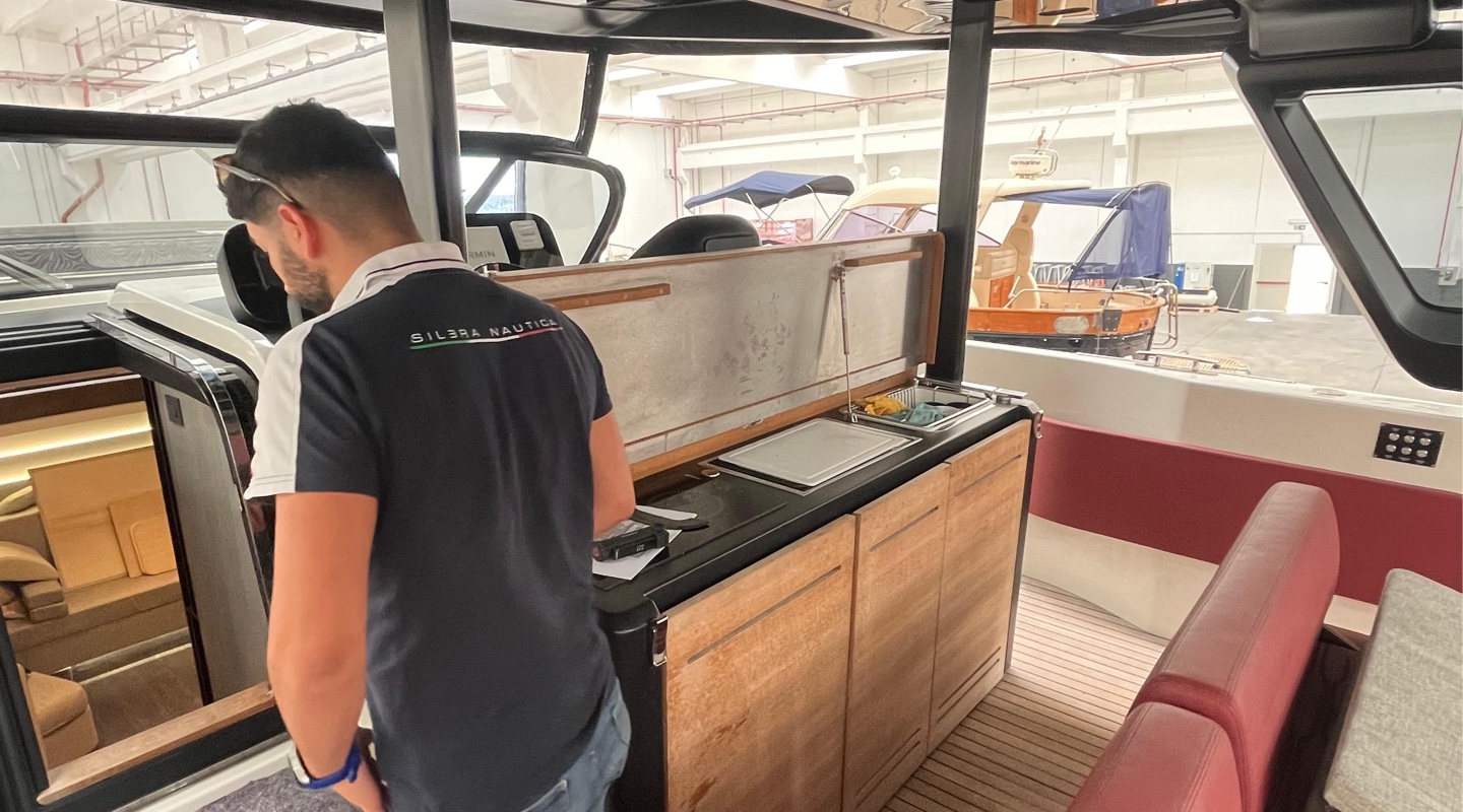 Supervisione lavori cantiere - Yacht Management Sardegna